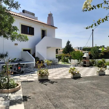Вилла Quinta Do Algarve